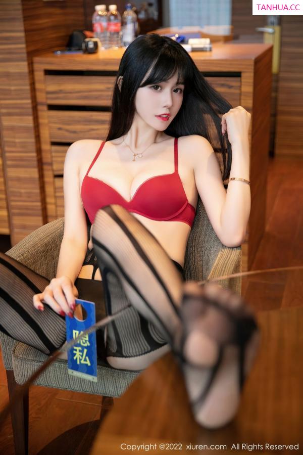 柚子178  [XiuRen]高清写真图 2022.04.27 No.4929 柚子178第12张图片